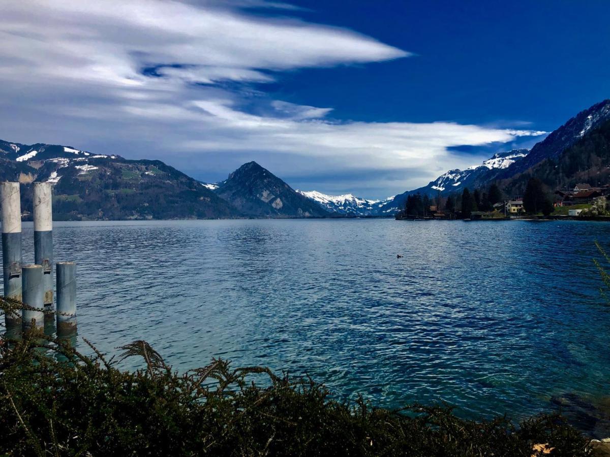 Апартаменты Privatzimmer Am Thunersee Лайссиген Экстерьер фото